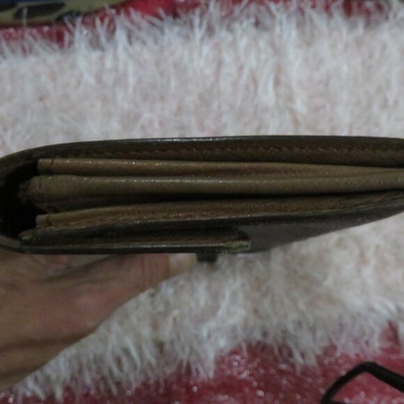 Louis Vuitton Monogram Embossed Coated Canvas Leather Classic Sarah Wallet - Picture 6 of 16